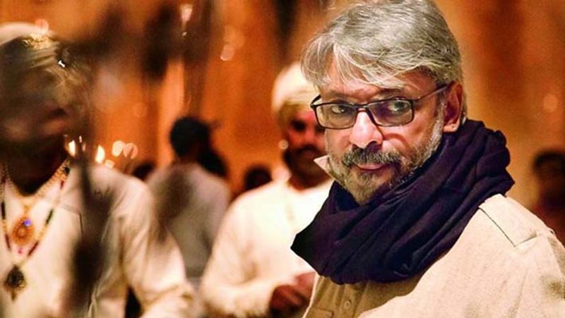 'बाजीराव मस्तानी' और 'पद्मावत' भारतीय फिल्मों में अब तक की सबसे अधिक कमाई करने वाली फिल्मों में शामिल है। संजय लीला भंसाली को कई अवॉर्ड्स समेत नेशनल अवॉर्ड से सम्मानित किया जा चुका है। 2002 में रिलीज 'देवदास' को BAFTA में बेस्ट फिल्म नॉट इन इंग्लिश लैंग्वेज के लिए नॉमिनेट किया जा चुका है। 