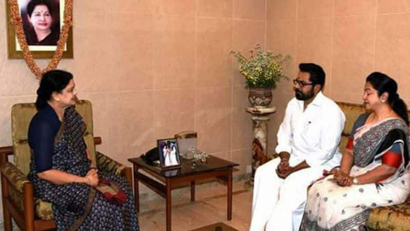 Sasikala Sarathkumar sudden meeting .. Minister Jayakumar's  statement ..