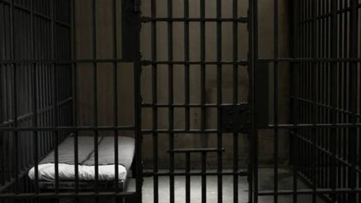 video of gangsters partying inside a lockup video of gangsters partying inside a lockup