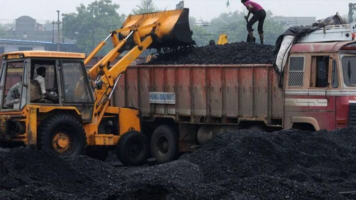 Energy crisis deepens in India with four days of coal reserves left pod Energy crisis deepens in India with four days of coal reserves left pod