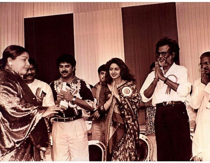 దివంగత సీఎం జయలలితతో పాటు వేదిక పంచుకున్న శ్రీదేవి, రజినీ కాంత్