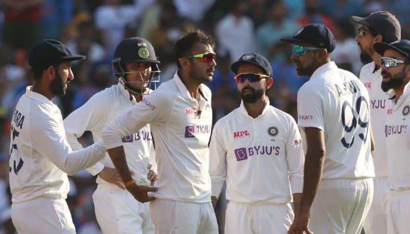 England collapsed against India in third test