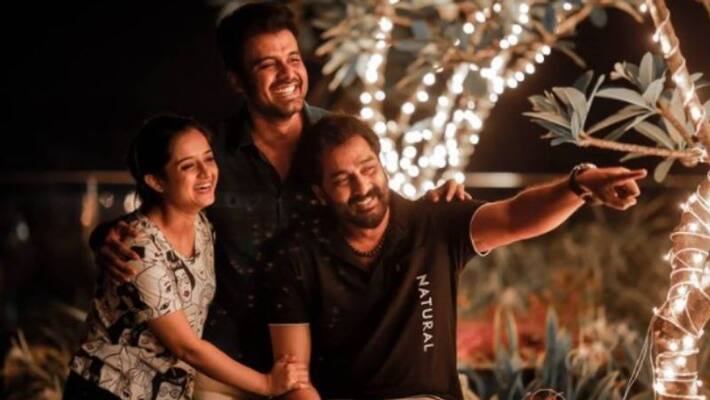 I m safe here Gopika with her on screen broters I m safe here Gopika with her on screen broters