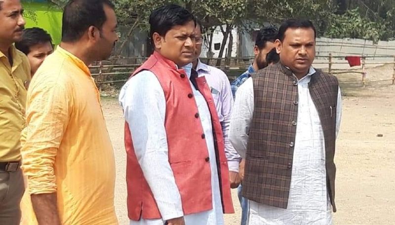 <p>সন্ধ্য়ে ৭ নাগাদ সায়েন্স সিটিতে লক্ষ্য সোনার বাংলা বুদ্ধিজীবিদের নিয়ে মিটিং করবেন জেপি নাড্ডা।</p>