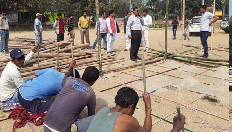 <p> ৪টে ৩০ নাগাদ ব্যারাকপুরের কাছে সুকান্ত সদনে সাহিত্য়িক বিভূতিভূষণ বন্দ্য়োপাধ্যায়ের বাড়িতে শ্রদ্ধা জানাতে যাবেন তিনি। <br />
</p>