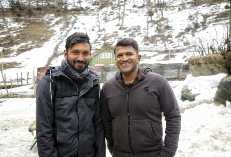 <p> ಚಿತ್ರತಂಡಕ್ಕೆ ನೃತ್ಯ ನಿರ್ದೇಶನಕ್ಕೆ ಎ ಹರ್ಷ, ಸಾಹಸ ದೃಶ್ಯಗಳ ನಿರ್ದೇಶನಕ್ಕೆ ವಿಜಯ್ ಚಿತ್ರತಂಡದ ಜತೆ ಕೈ ಜೋಡಿಸುತ್ತಿದ್ದಾರೆ.</p>