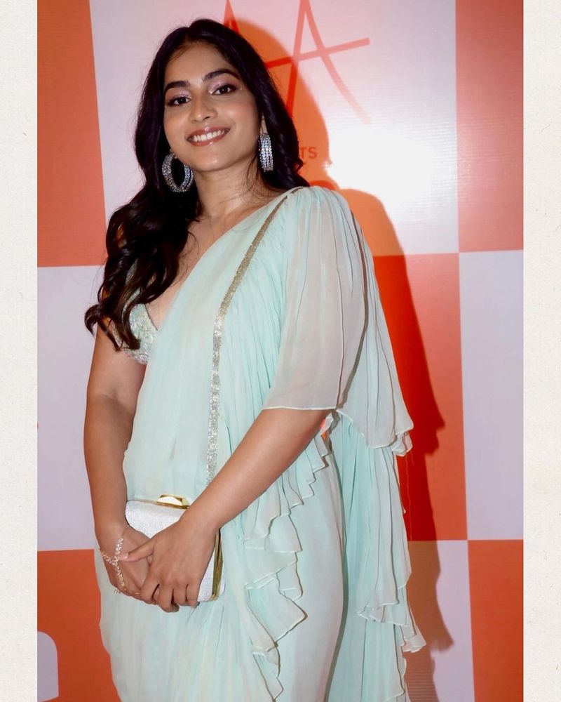 ఈ లేటెస్ట్ పునర్నవి అందాల ఫోటోలు సామాజిక మాధ్యమాల్లో వైరల్ అవుతున్నాయి. నెటిజన్లని ఫిదా చేస్తున్నాయి.