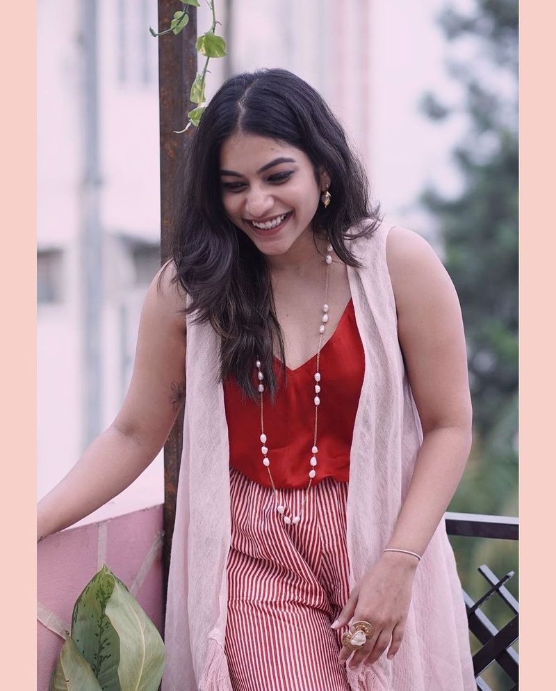 `ఉయ్యాలా జంపాలా` చిత్రంతో ఆకట్టుకున్న పునర్నవి.. `మళ్లీ మళ్లీ ఇది రాని రోజు`లోనూ మరింతగా మెప్పించింది.