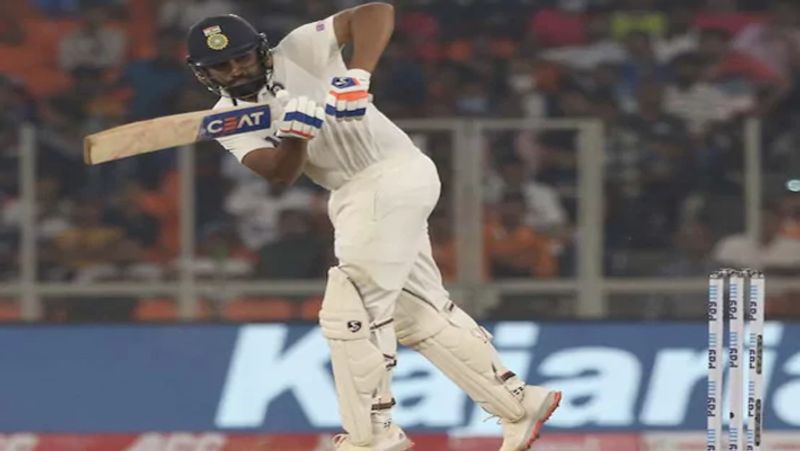 కేవిన్ పీటర్సన్ వీడియో మెసేజ్పై భారత క్రికెటర్ రోహిత్ శర్మ స్పందించాడు. ‘థ్యాంక్యూ పీటర్సన్... ఇక్కడ ఆటను కరెక్టుగా అర్థం చేసుకునేందుకు నువ్వు ఒక్కడివైనా ఉన్నావు...’ అంటూ కామెంట్ చేశాడు రోహిత్ శర్మ...