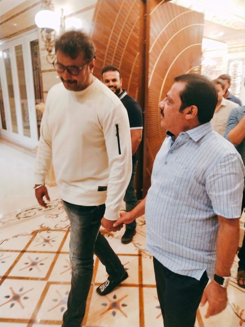 <p>ರಾಬರ್ಟ್ ತೆಲುಗಿನಲ್ಲೂ ರಿಲೀಸ್ ಗೆ ವೇದಿಕೆ ಸಿದ್ಧವಾಗಿದೆ.</p>