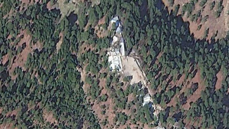 <p>यह दिन 26 फरवरी को आ गया था। जब भारतीय वायुसेना ने 26 फरवरी को तड़के पाकिस्तानी सीमा में घुसकर बालाकोट में बम बरसाए। यहां आतंकी संगठन जैश के ठिकाने थे। वायुसेना के 12 मिराज पाकिस्तानी सीमा में दाखिल हुए थे। भारत ने इजरायली बम स्पाइस 2000 का इस्तेमाल कर आतंकी ठिकानों को तबाह कर दिया। भारतीय वायुसेना इस एयरस्ट्राइक को अंजाम देकर सिर्फ 19 मिनट में लौट आए।</p>