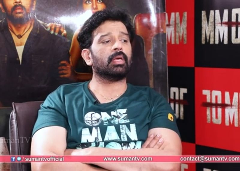 ఇక పెళ్లి గురించి అడుగగా... పెళ్లి కాని వాడ్ని అందరూ పాపం అంటారు... కానీ నా ఉద్దేశంలో పాపం చేసినోడే పెళ్లి చేసుకొని ఇబ్బందులు పడుతూ ఉంటాడని చక్రవర్తి ఫన్నీగా స్పందించారు.