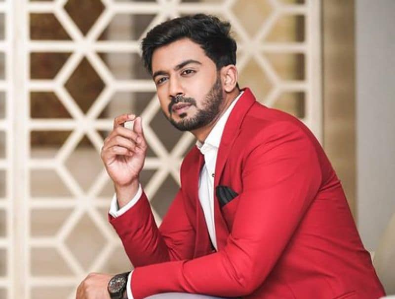 <p>ಧಾರವಾಹಿಯಲ್ಲಿ ರಿಷಿ ಪಾತ್ರ ಮಾಡೋ ನಿರಂಜನ್ ಅಂದ್ರೆ ಎಲ್ಲರಿಗೂ ಇಷ್ಟ.</p>