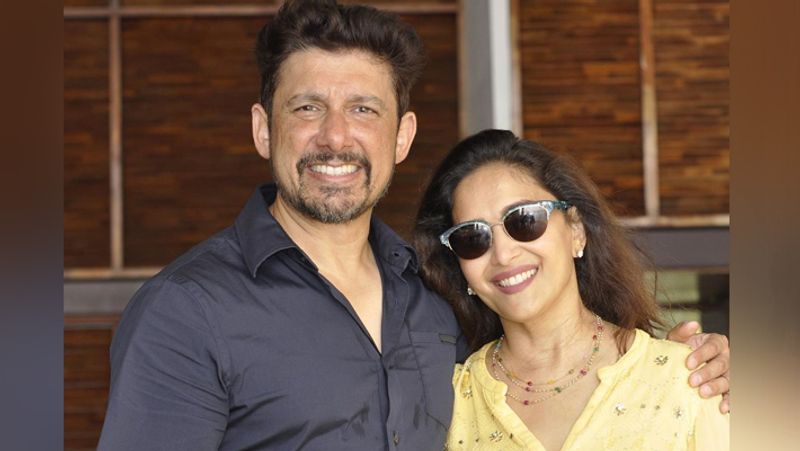 <p>ತಮಗೆ ಸ್ವಲ್ಪ ಅಡುಗೆ ಮಾಡಲು ಬರುತ್ತಿತ್ತು. ಸಿನಿಮಾಗಳಲ್ಲಿ ಬ್ಯುಸಿ ಇರುವುದರಿಂದ ಚೆನ್ನಾಗಿ ಅಡುಗೆ ಕಲಿಯಲು ಸಾಧ್ಯವಾಗಲಿಲ್ಲ. ಆದರೆ ಮದುವೆಯ ನಂತರ ಅವರು ಬಹಳಷ್ಟು ಅಡುಗೆ ಕಲಿತರು ಎಂದು ಸಂದರ್ಶನವೊಂದರಲ್ಲಿ ಮಾಧುರಿ ಹೇಳಿದರು </p>