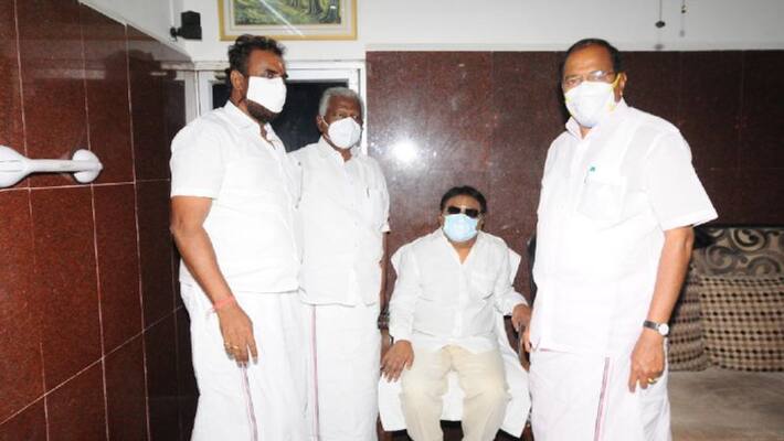 admk and dmdk seat sharing meeting more than 2 houts admk and dmdk seat sharing meeting more than 2 houts