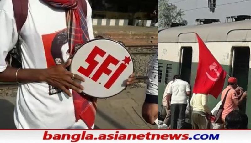 <p><br />
তবে, সভার আগের দিন পর্যন্তই থেকেছে এই খাবার আয়োজন। ব্রিগেডের সভার দিন খাবারের বন্দোবস্ত সেভাবে কিছুই নেই। তবে তাকে পরোয়া না করেই দলে দলে বাংলার বিভিন্ন কোণ থেকে মানুষ এই সভায় যোগ দিতে আসছেন।</p>