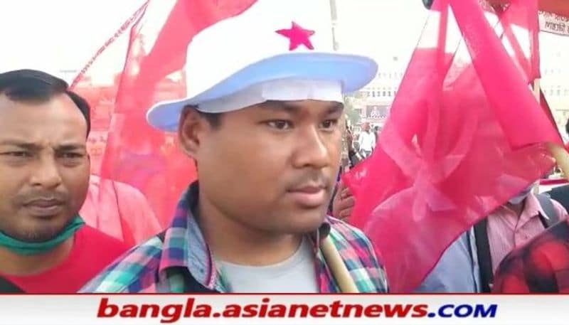 <p>বাংলার রাজনীতির ইতিহাসে এক তাৎপর্যপূর্ণ মুহূর্তে আজ কংগ্রেসকে সঙ্গে নিয়ে বাম নেতারা ব্রিগেডের রাজকীয় সমাবেশের পথে। এমন অবস্থায় কয়েকটি তথ্য নজরে উঠে আসছে।<br />
</p>