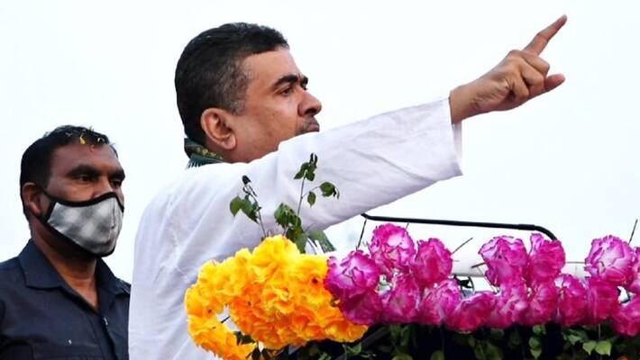 Allegations of obscene slogans surrounding Car of Shuvendu Adhikari by TMC bpsb Allegations of obscene slogans surrounding Car of Shuvendu Adhikari by TMC bpsb