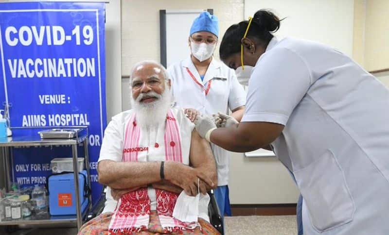 PM Modi gets vaccinated remarks Laga bhi diya aur pata bhi nahi chala