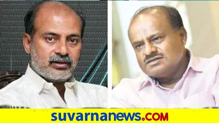 JDS MLA SA Ra Mahesh Try To Convince GT Devegowda snr JDS MLA SA Ra Mahesh Try To Convince GT Devegowda snr