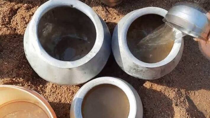 As Arsenic-free water supply cut off, millions of people in distress in Maldah bpsb As Arsenic-free water supply cut off, millions of people in distress in Maldah bpsb