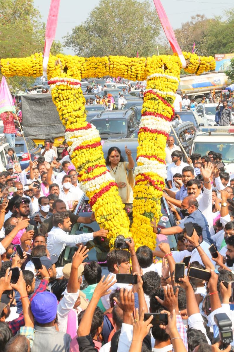 టీఆర్ఎస్ ఎమ్మెల్సీ కవితకు నిజామాాబాద్ లో ఘన స్వాగతం