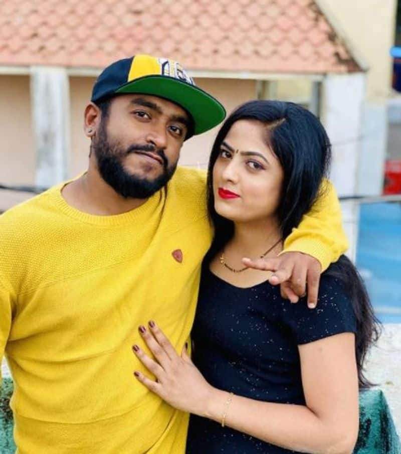 Colors Kannada BBK8 Raghu vine store Raghu gowda share funny picture with wife vcs