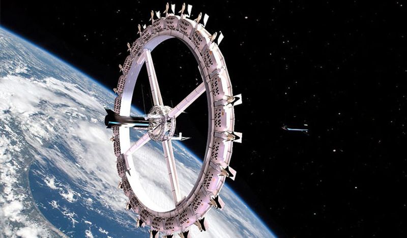 इस होटल को Orbital Assembly Corporation द्वारा डिजाइन किया गया है। प्लान के मुताबिक़ इसे 2025 में बनाया जाना शुरू किया जाएगा। दो साल के अंदर इसके कंस्ट्रक्शन को पूरा कर लिया जाएगा। इसके इंफ्रास्ट्रक्चर को पृथ्वी पर बनाया जाएगा। 