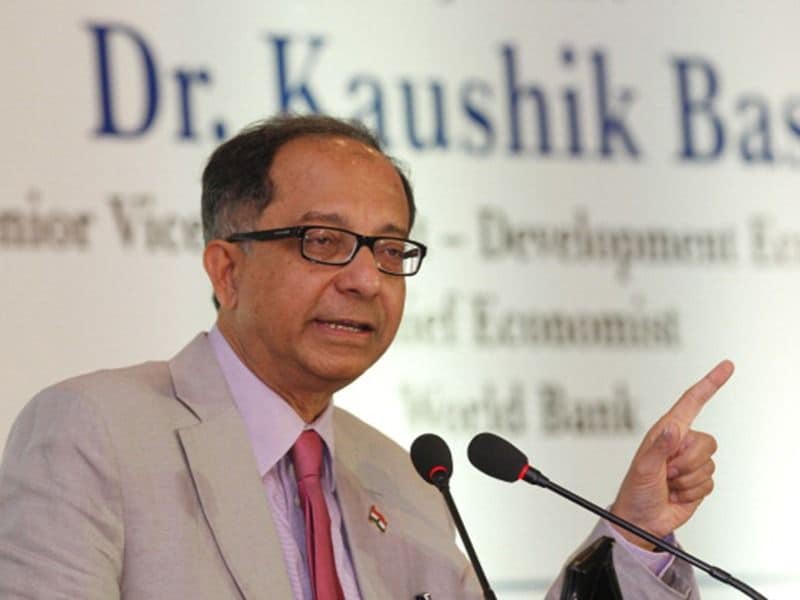<p>কর্নেল বিশ্ববিদ্যালয়ের অর্থনীতিবিদ কৌশিক বসুর সঙ্গে কথোপকথেনর সময় একথা বলেছিলেন কংগ্রেস নেতা রাহুল গান্ধী। তিনি আরও বলেন প্রতিষ্ঠানিক কাঠামো নষ্ট করার কোনও ইচ্ছে কংগ্রেসের কোনও দিন ছিল না। কংগ্রেস কোনও দিনও ভনিতা করে না বলেও জানিয়েছেন রাহুল গান্ধী। <br />
</p>
