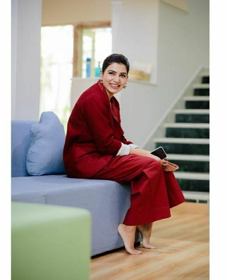 సమంత ప్రస్తుతం తెలుగులో `శాకుంతలం` చిత్రంలో శకుంతలగా నటిస్తుంది.