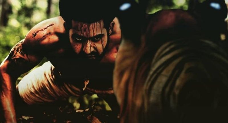 గతంలో ఎన్టీఆర్ పులితో పోరాడే సీన్ అంటూ ఓ వీడియో లీక్ అయి సోషల్ మీడియాలో వైరల్ అయ్యింది. తాజాగా మరోసారీ ఈ సినిమాని లీక్లు వెంటాడాయి. ఎన్ని జాగ్రత్తలు తీసుకున్నా ఏదో రూపంలో లీక్లు జరుగుతున్నాయి.