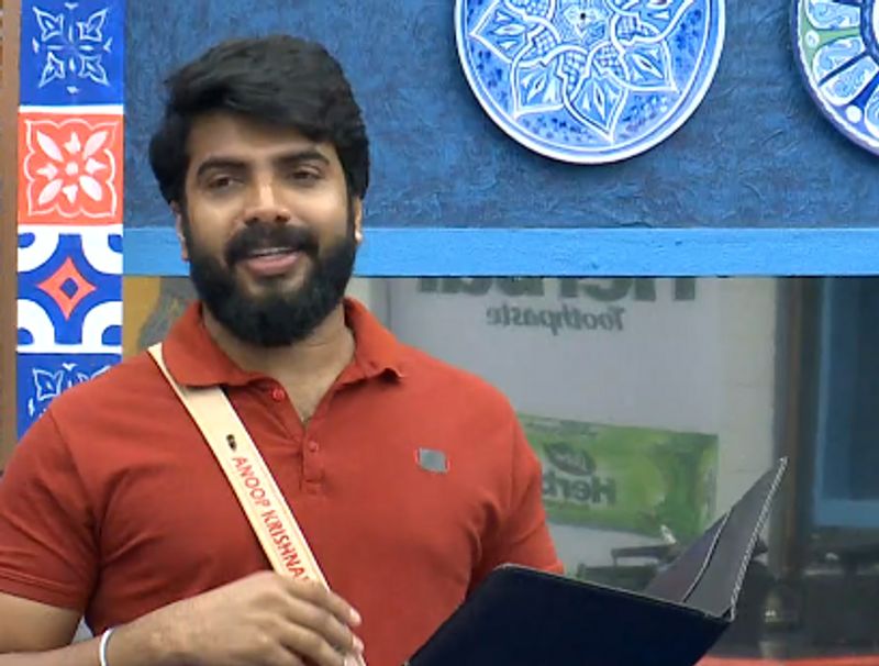 <p>ലക്ഷ്വറി പോയത് വീണ്ടെടുക്കാനുള്ള അവസരം നല്കുകയാണ് എന്ന് അനൂപ് കൃഷ്ണൻ പറയുന്നതും പ്രമോയില് കാണാം.</p>
