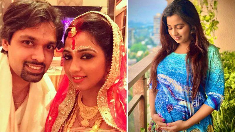 Shreya Ghoshal announces pregnancy share baby bump picture vcs