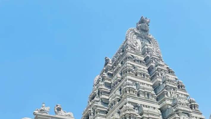 Telangana Minister Malla Reddy donates Rs 1.75 crore to Yadadri temple gcw Telangana Minister Malla Reddy donates Rs 1.75 crore to Yadadri temple gcw