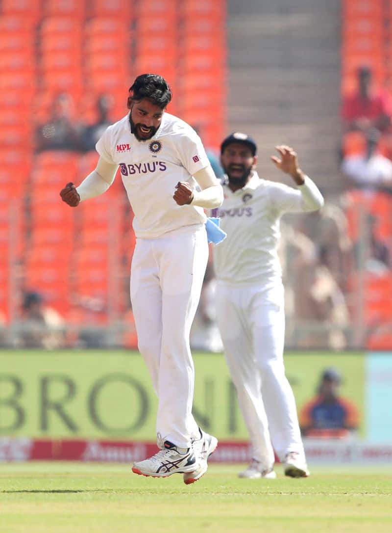 Indian in backfoot vs England in Ahmedabad test