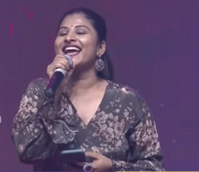 ಮಂಗ್ಲಿ ಎನ್ನುವ ಹೆಸರು ಹಲವು ದಿನಗಳಿಂದ ವೈರಲ್ ಆಗುತ್ತಿದೆ.