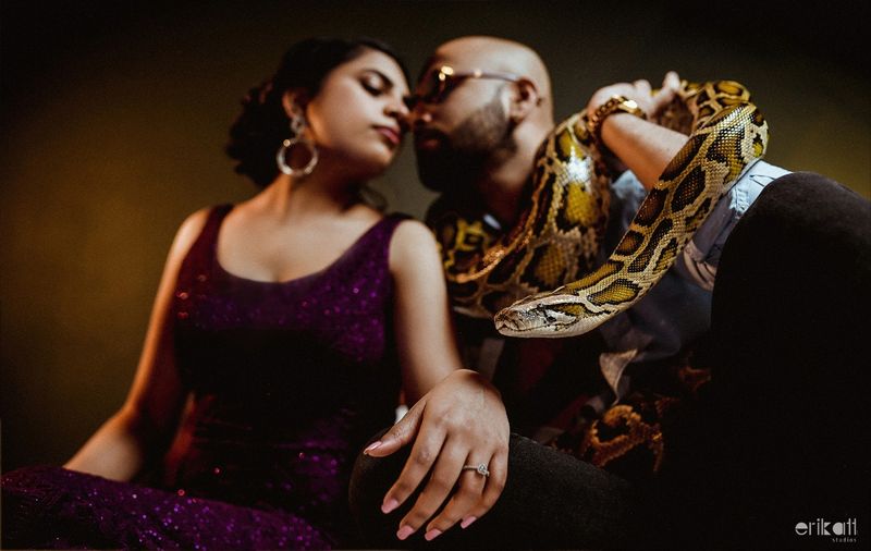 പിന്നീട് ഷൂട്ടിനായി ഒരു അപ്പാര്ട്ട്മെന്റ് വാടകയ്ക്കെടുത്തത് മോണിക്കയായിരുന്നു. അങ്ങനെ സേവ് ദ ഡേറ്റ് ഫോട്ടോഷൂട്ട് നടന്നു. കഴിഞ്ഞ മാസം ഏഴാം തിയതിയായിരുന്നു ഇരുവരുടെയും വിവാഹം. അതിനിടെ പാമ്പുകളോടൊത്തുള്ള ഫോട്ടോഷൂട്ട് സാമൂഹ്യമാധ്യമങ്ങളില് തരംഗമായി.