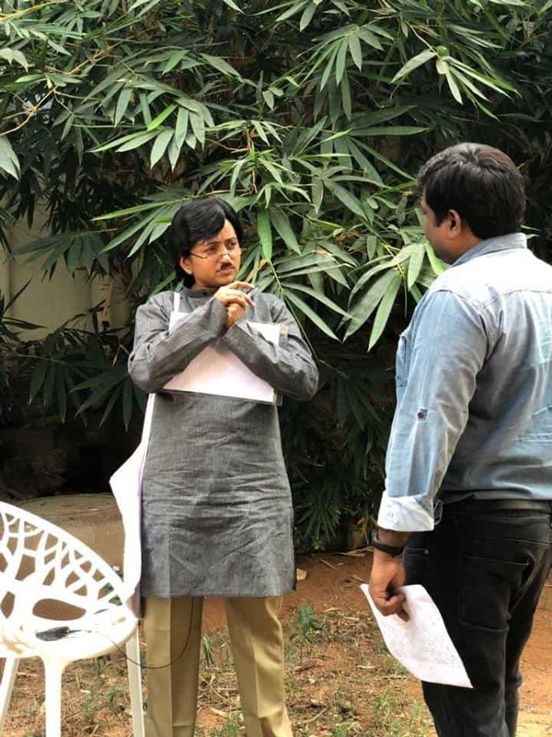 మేల్ గెటప్లో సుమ. ఓ షో కోసం.