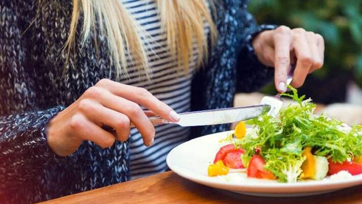 Does eating speed affect your weight loss process Does eating speed affect your weight loss process