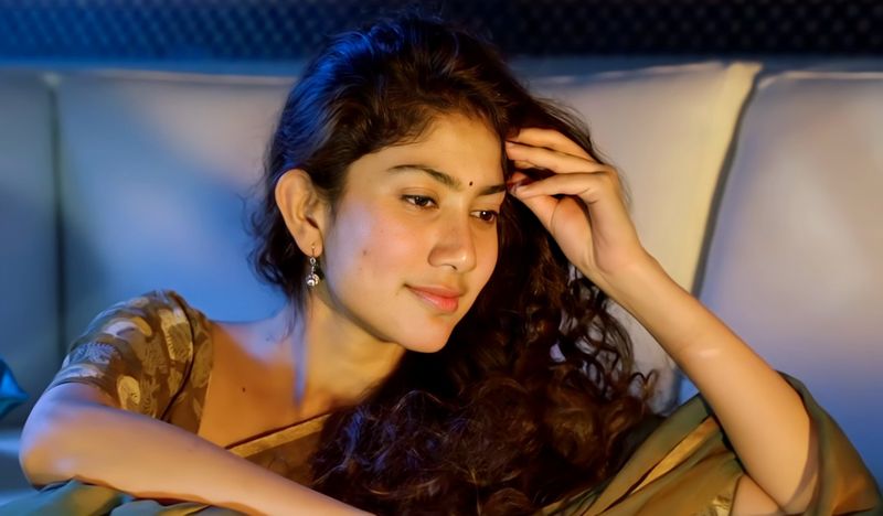 sai pallavi mind blowing answer to netizen who asked her skin glamoure
