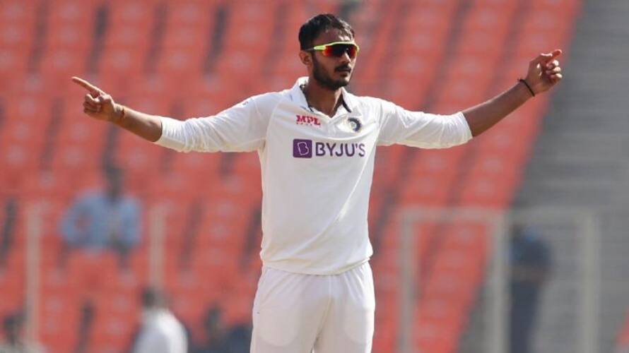 INDvNZ Kiwis middle order collapsed by Axar Patel and India on top in Kanpur test INDvNZ Kiwis middle order collapsed by Axar Patel and India on top in Kanpur test