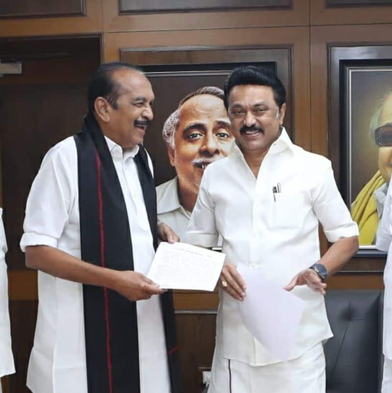 Democracy is also in the face ... Vaiko who proved his responsibility by giving responsibility to the younger ..!