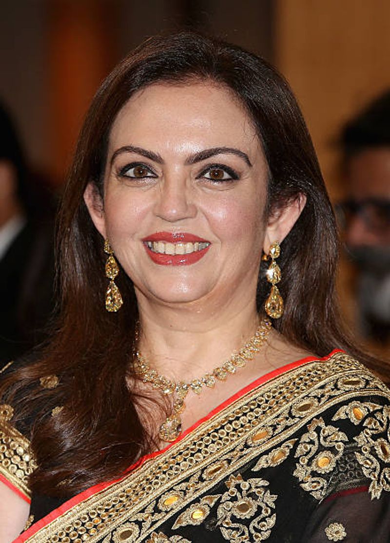 Did Nita Ambani drank costly water that costs 40 lakh per Bottle dpl