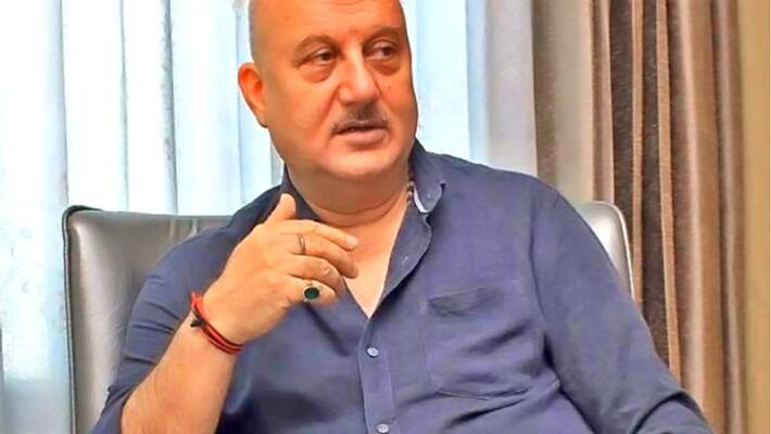 Actor Anupam Kher criticised Central government on Covid crisis Actor Anupam Kher criticised Central government on Covid crisis