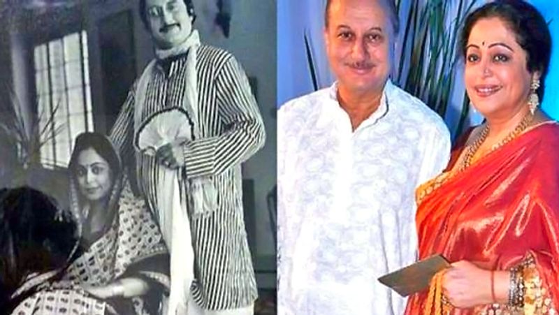 अनुपम खेर ने फिल्म 'देवदास' में ऐश्वर्या राय यानी 'पारो' की मां का रोल निभाने वाली एक्ट्रेस किरण खेर से 1985 में की थी। बता दें, इस फिल्म से किरण को नेम और फेम दोनों ही मिला था।
