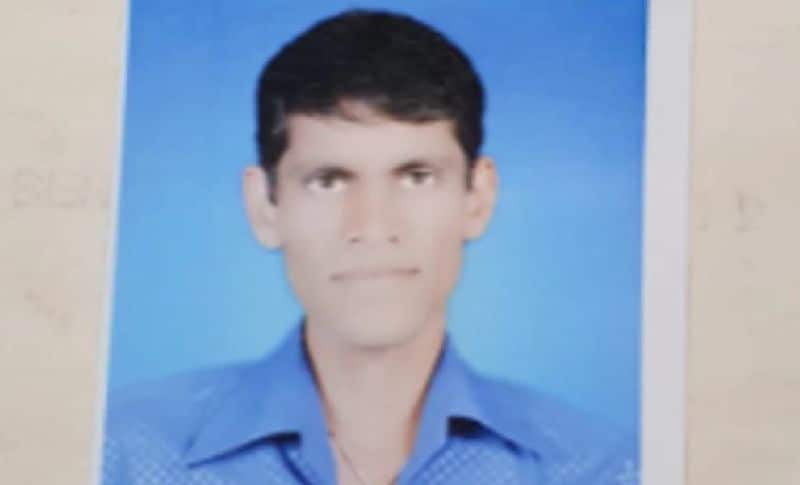 सुसाइड नोट के मुताबिक कुछ लोग परिवार पर कर्ज लौटाने के लिए लगातार दबाव बना रहे थे। जिसमें लिखा था कि उनपर करीब 18 से 20 लाख का कर्ज था। रामबृज गायकवाड़ ने खत की आखिरी लाइन में सबसे माफी मांगते हुए लिखा कि ''हम लोगों का इस दुनिया से जाने का वक्त आ गया है। परिवार के लिए कहा कि आप लोग हमेशा खुश रहना। जिसको मुझे जितना पैसा देना है वह मेरी बाकी की बची हुई संपत्ति बेचकर उसे दे देना।''
