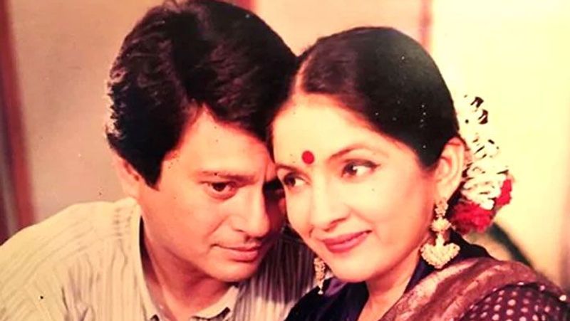 दिल्ली यूनिवर्सिटी से संस्कृत में एमए और एमफिल कर चुकी नीना ने फिल्मों के अलावा कई टीवी सीरियल्स में काम किया और कई सीरियल डायरेक्ट भी किए। इसके साथ ही वह कई अंतरराष्ट्रीय फिल्मों में दिखाई दीं, जिनमें 'गांधी', 'द डिसीवर' और 'कॉटन मैरी' शामिल हैं। नीना ने 2018 में फिल्म 'बधाई हो' से कमबैक किया और लोगों के दिलों पर फिर से छा गईं। 