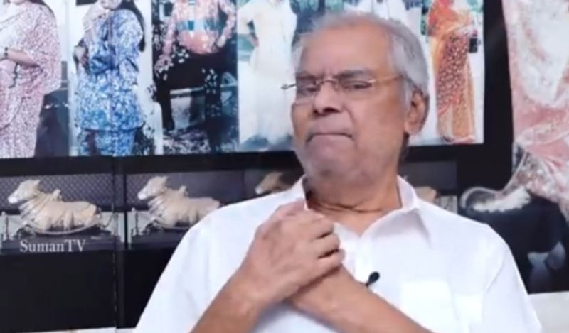 మీడియా వాళ్ళు తన ఆరోగ్యంపై తప్పుడు వార్తలు రాశారని, వేషాలు తగ్గిపోవడానికి అది కూడా కారణం అని కోటా పరోక్షంగా తెలియజేశారు. నేను మానసికంగా ఆరోగ్యంగా ఉన్నా, మాట తీరు కూడా బాగుంది.. వేషాలు ఇవ్వండని కోటా దర్శక నిర్మాతలకు సందేశం పంపారు.