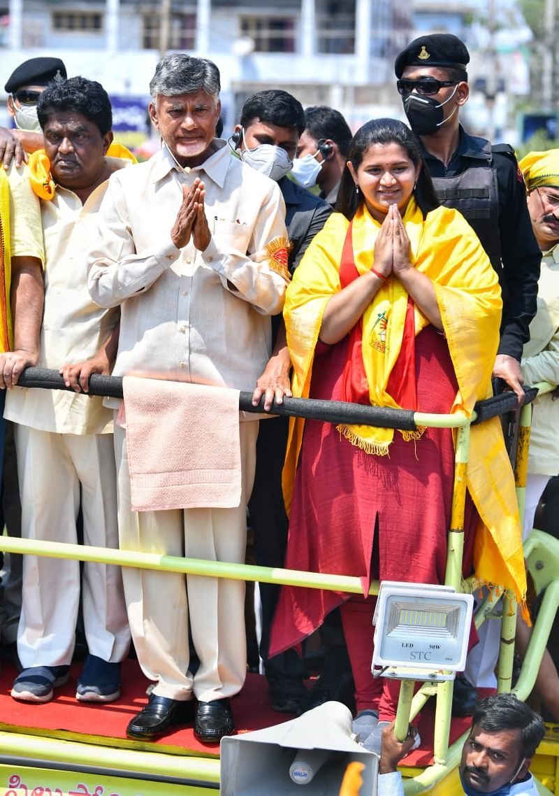 విజయవాడలో చంద్రబాబు రోడ్ షో