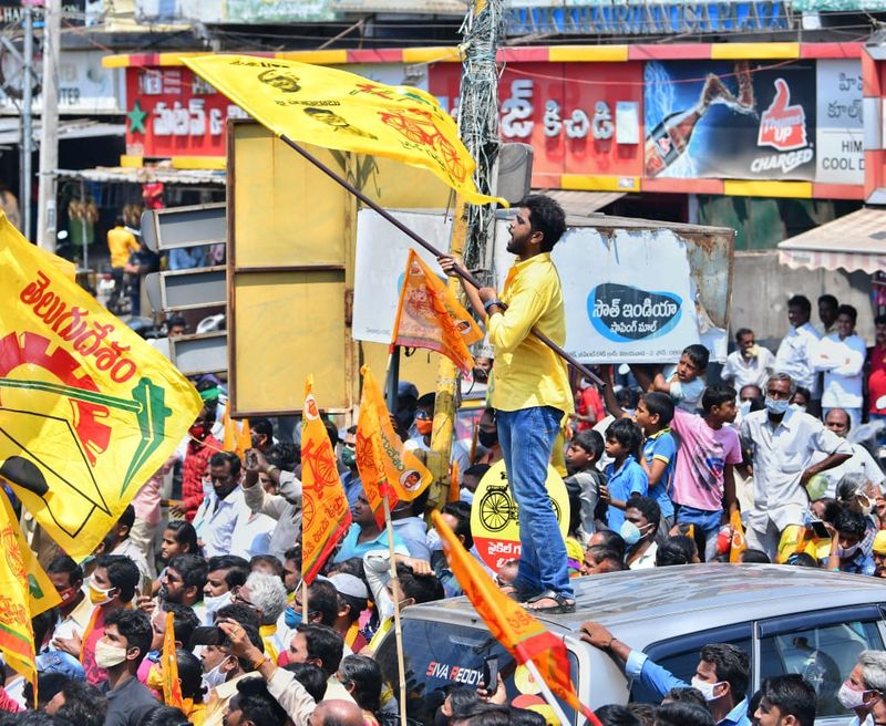 విజయవాడలో చంద్రబాబు రోడ్ షో